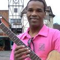 Moises Eduardo Gomes (Manomoka)