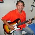 Elias da guitarra.