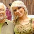 Imagen del artista Roberto Menescal e Andrea Amorim