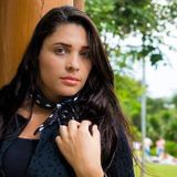 Cantora Anna Claúdia