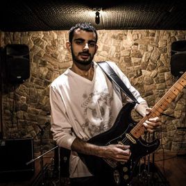 Imagem de Músico convidado: Romildo JR