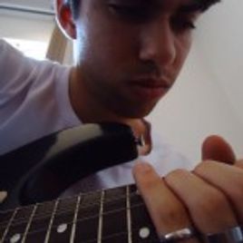 Imagem de Thiago(guitarra solo e vocal),