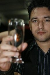 Imagem de Kriz Ribeiro