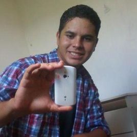 Imagem de Alerson Schneider