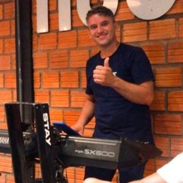Imagem de Cris dos teclados