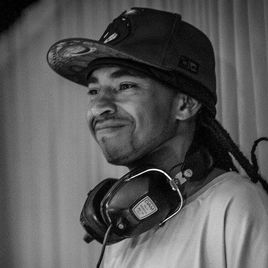 Imagem de DJ Base