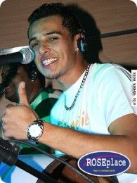 Imagem de Renan rebolo e backing vocal