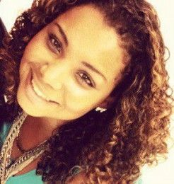 Imagem de Monique Evelin