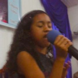 Imagem de Cantora Luana Ferreira