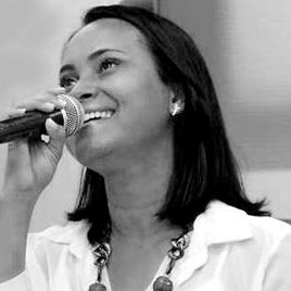 Imagem de Chelly Medeiros
