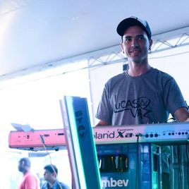 Imagem de Douglas Pires (Pimpolho)