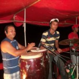 Imagem de JONH LENO E BETO