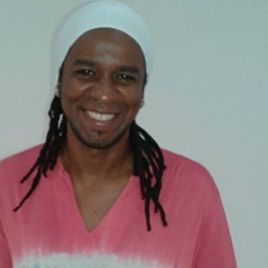 Imagem de Elias Gomes