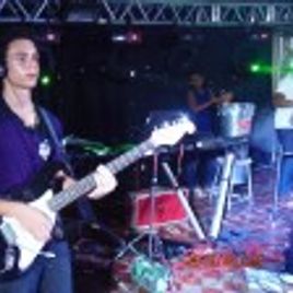 Imagem de ravel evaristo