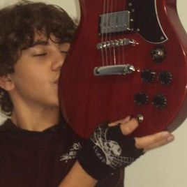 Imagem de Tully Bueno