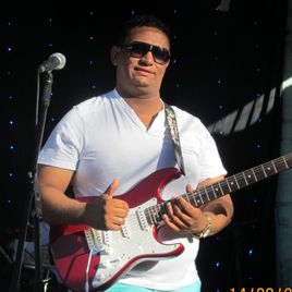 Imagem de VICTOR MUNIZ (BANDA DEZAYME)