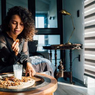 Q+A - How Can I Stop My Mindless Snacking Habit?
