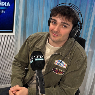 ENTREVISTA. Max Navarro