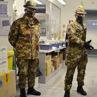 L'operazione vaccini e l'arte del comando