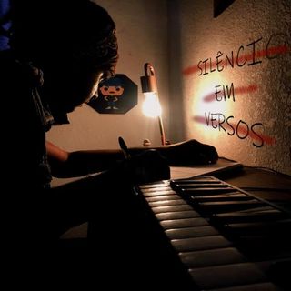 Imagen del artista silencio em versos