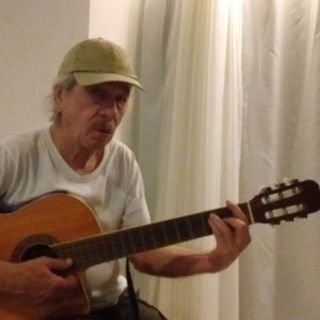 Imagen del artista Geraldo Vandré