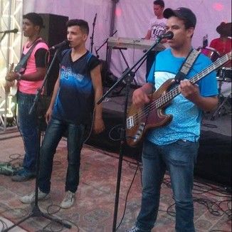 Foto da capa: banda swing show cuiabá