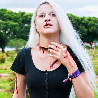 Foto da capa: Garota Zumbi