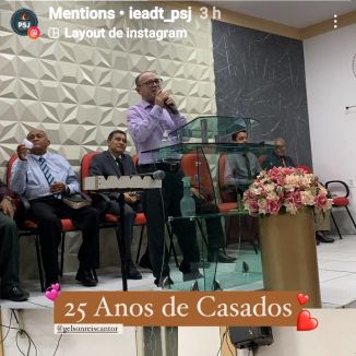 Foto da capa: De mãos dadas -Bodas de prata