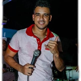 Foto da capa: Esquina do Mar - Março 2014