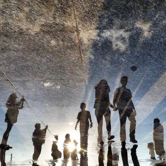 Foto da capa: Tomorrow May Come