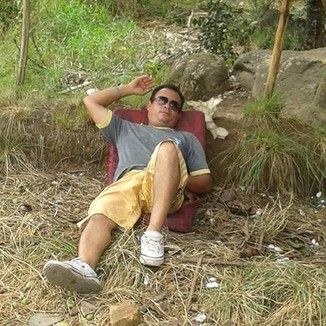 Foto da capa: BOMBA TOMICA