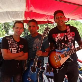 Foto da capa: Versões + Próprias