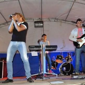 Foto da capa: netto rodrigues ao vivo em mairi