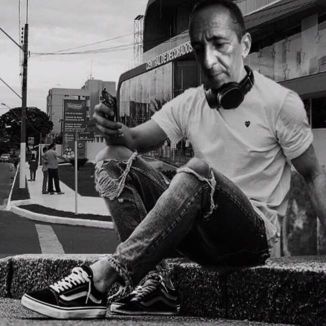Foto da capa: AS MELHORES COLLETANEAS DE GRANDES SUCESSOS POPS DAS MÚSICAS MAIS TOCADAS EM DÉCADAS 2019_2022
