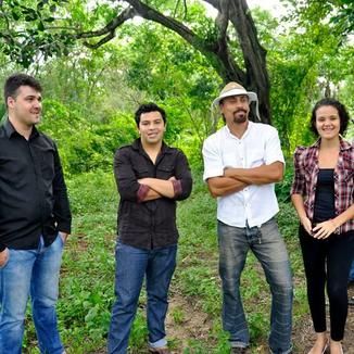 Foto da capa: PAIXÃO MALUCA