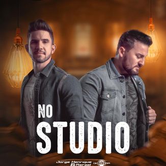 Foto da capa: No Studio