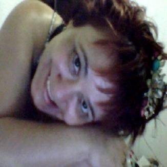 Foto da capa: Rosélia Sousa Oliveira cantora e compositora