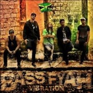 Foto da capa: Bass Fyah Vibration