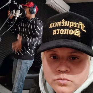 Foto da capa: MEUS SENTIMENTOS FREQUÊNCIA SONORA