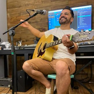 Foto da capa: Marccos Lins Acústico