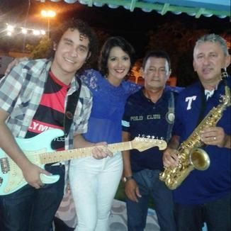 Foto da capa: Alex Sax e Banda Sertão veredas - INTERNACIONAIS
