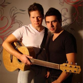 Foto da capa: Muito Estranho