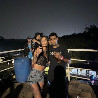 Foto da capa: Bruxaria Evolution - Mc Vn Cria & Ari Falcão (Dj Bigodin)