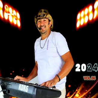 Foto da capa: dione do teclado 2024