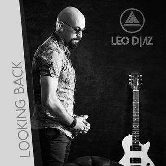 Foto da capa: Looking Back