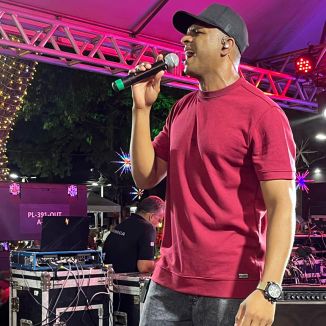 Foto da capa: Nino Grupo Êxito Ao Vivo