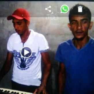 Foto da capa: os deamantes a nova emoção do forro