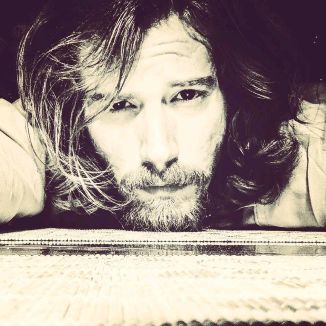 Foto da capa: Michel F.M. - Áspera Seda