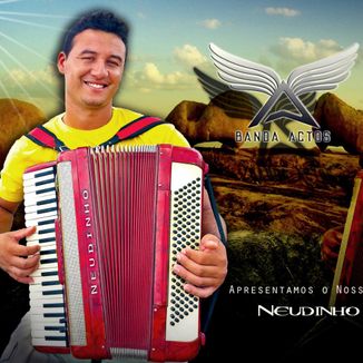 Foto da capa: PLAY BACK PAGINAS NA AREIA