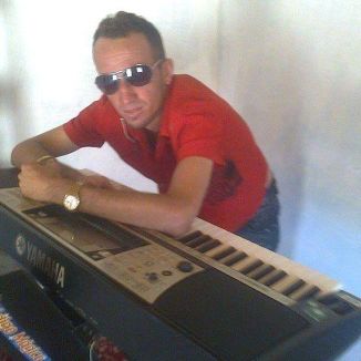 Foto da capa: EMOCOES Do Forró